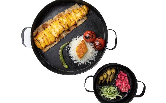 خوراک جوجه کباب 230 گرمی