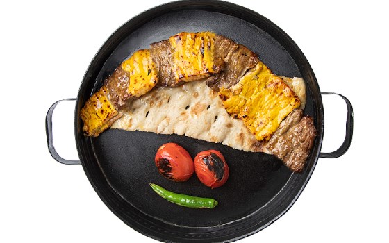 کباب بختیاری 3 سیخ با گوجه