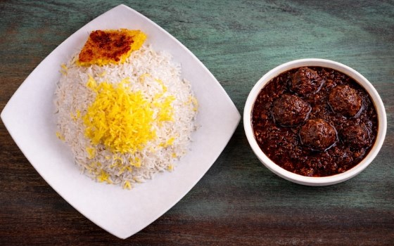 چلو خورشت فسنجان